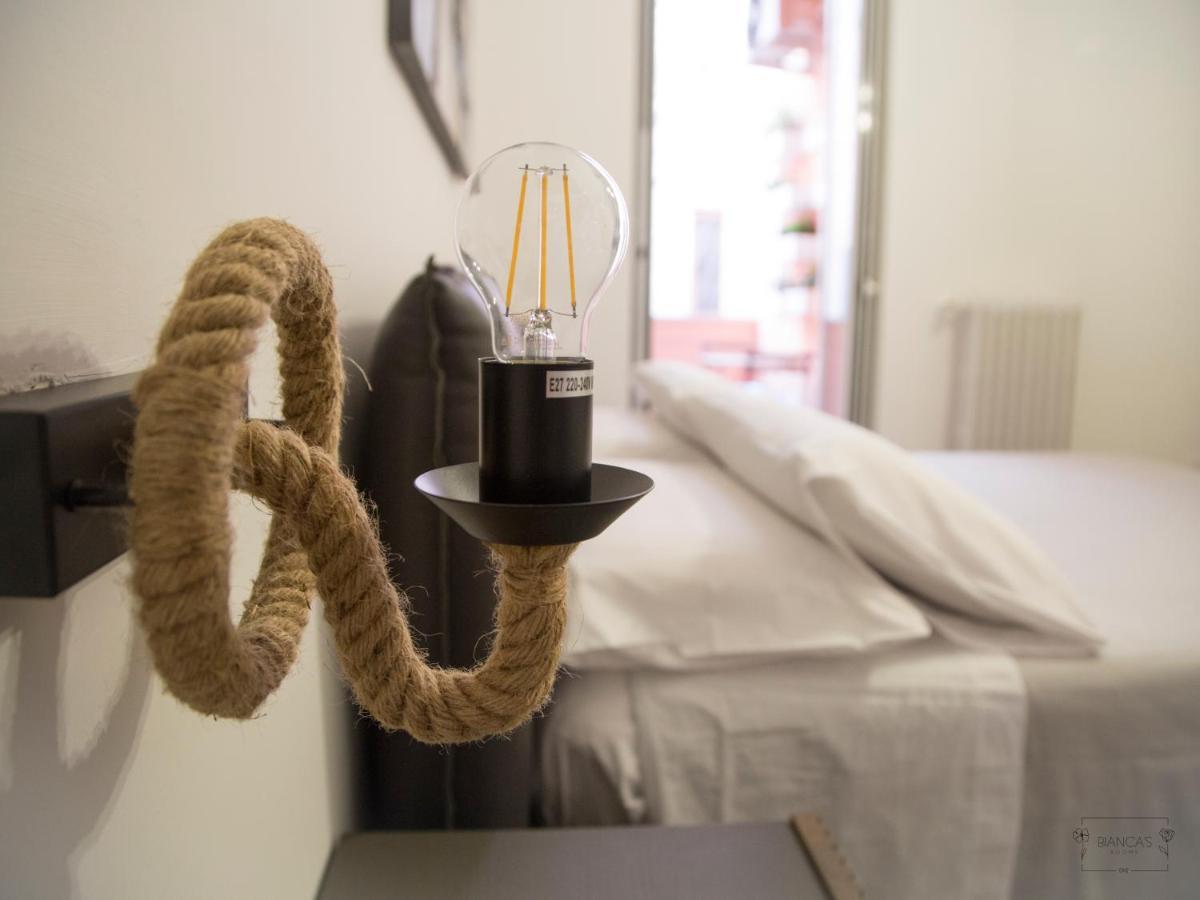 Bianca'S Rooms Trani Bagian luar foto