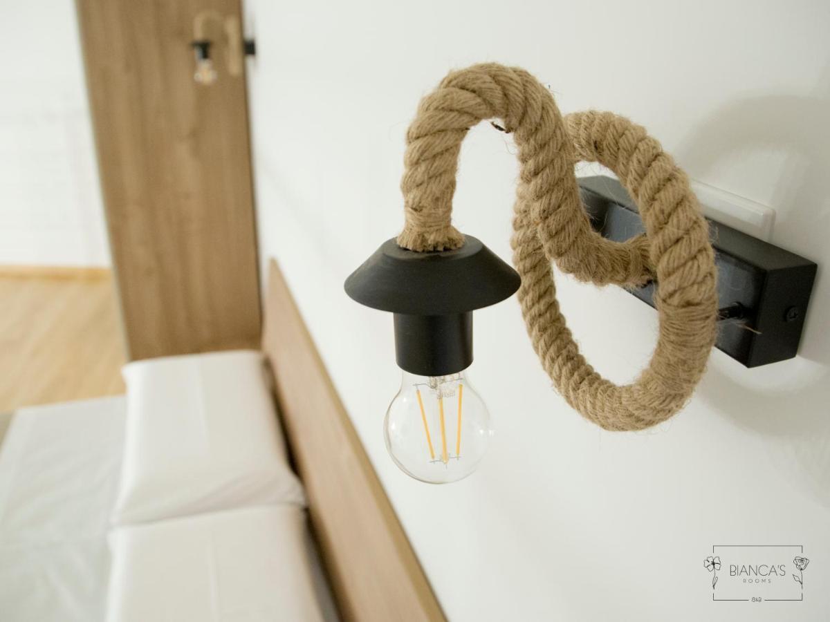 Bianca'S Rooms Trani Bagian luar foto